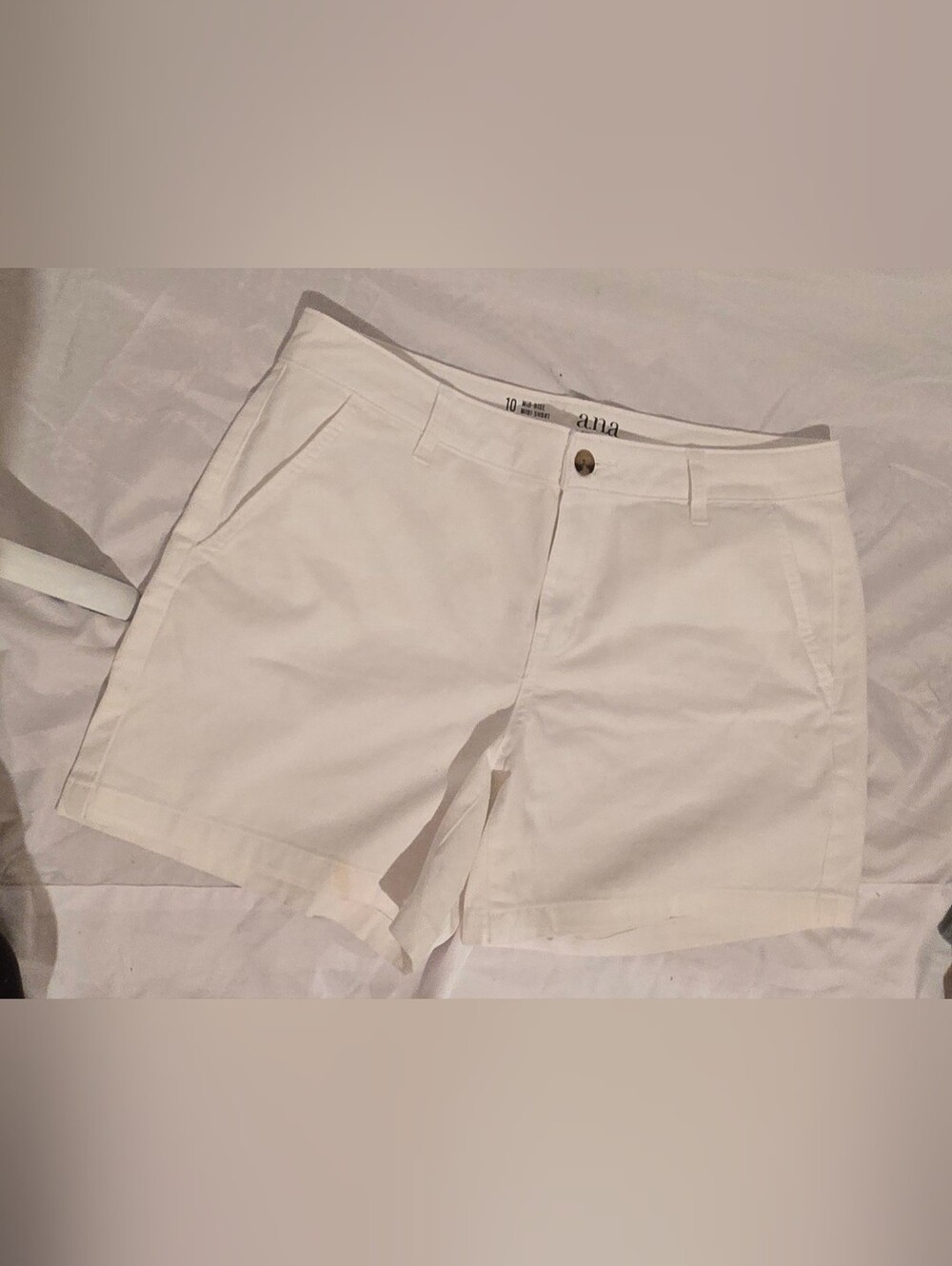 a.n.a Women's White Cotton Bermuda Shorts